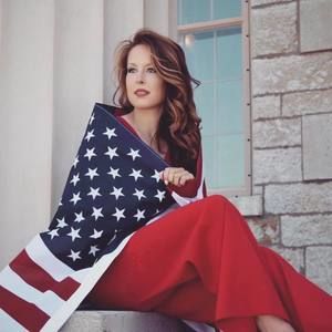 Meet your Posher, Amelia